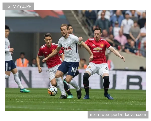 曼联埃弗顿即将展开对决 红魔欲延续不败抢分势头